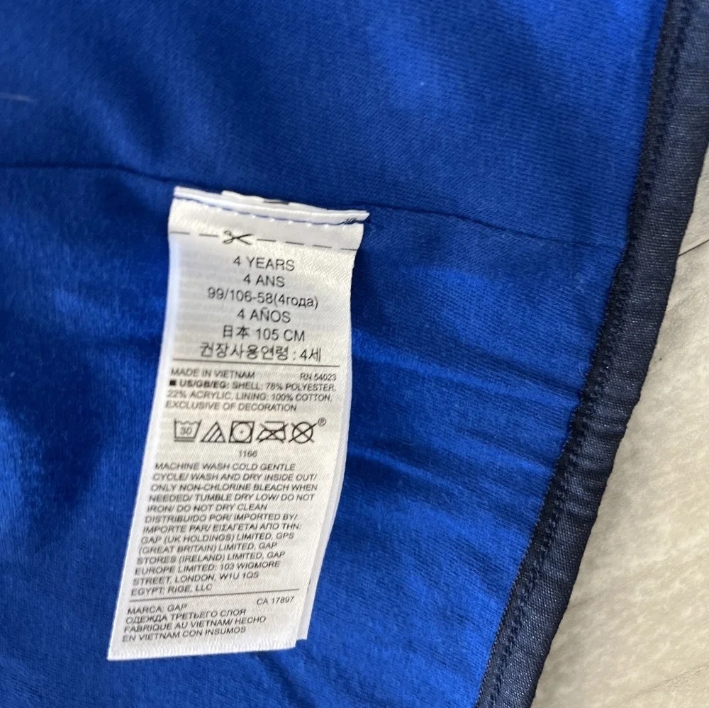 GAP Kids Fleece Vest in Blue and Yellow NEW WITH TAGS
